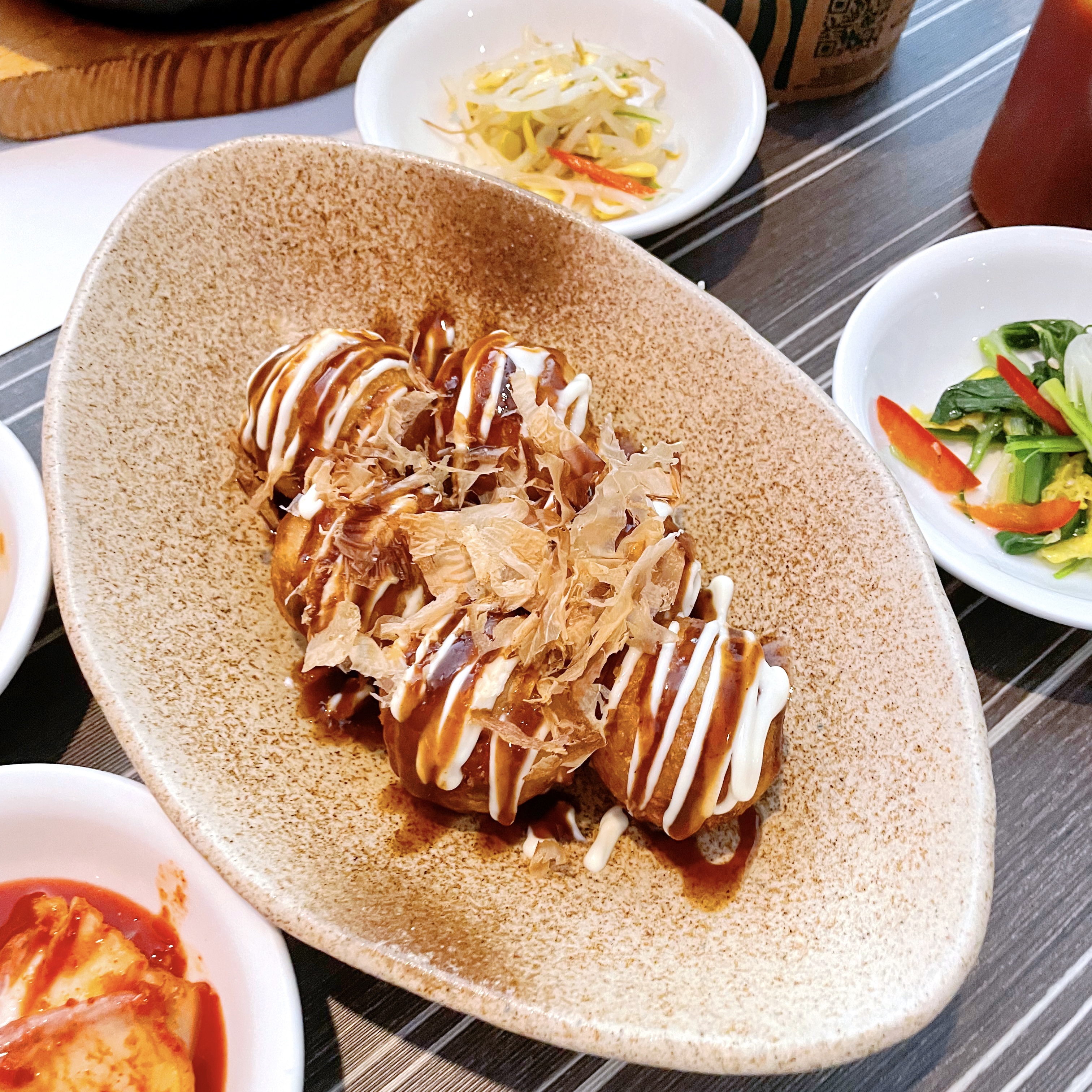 Kimchi Korea House, Downtown Toronto